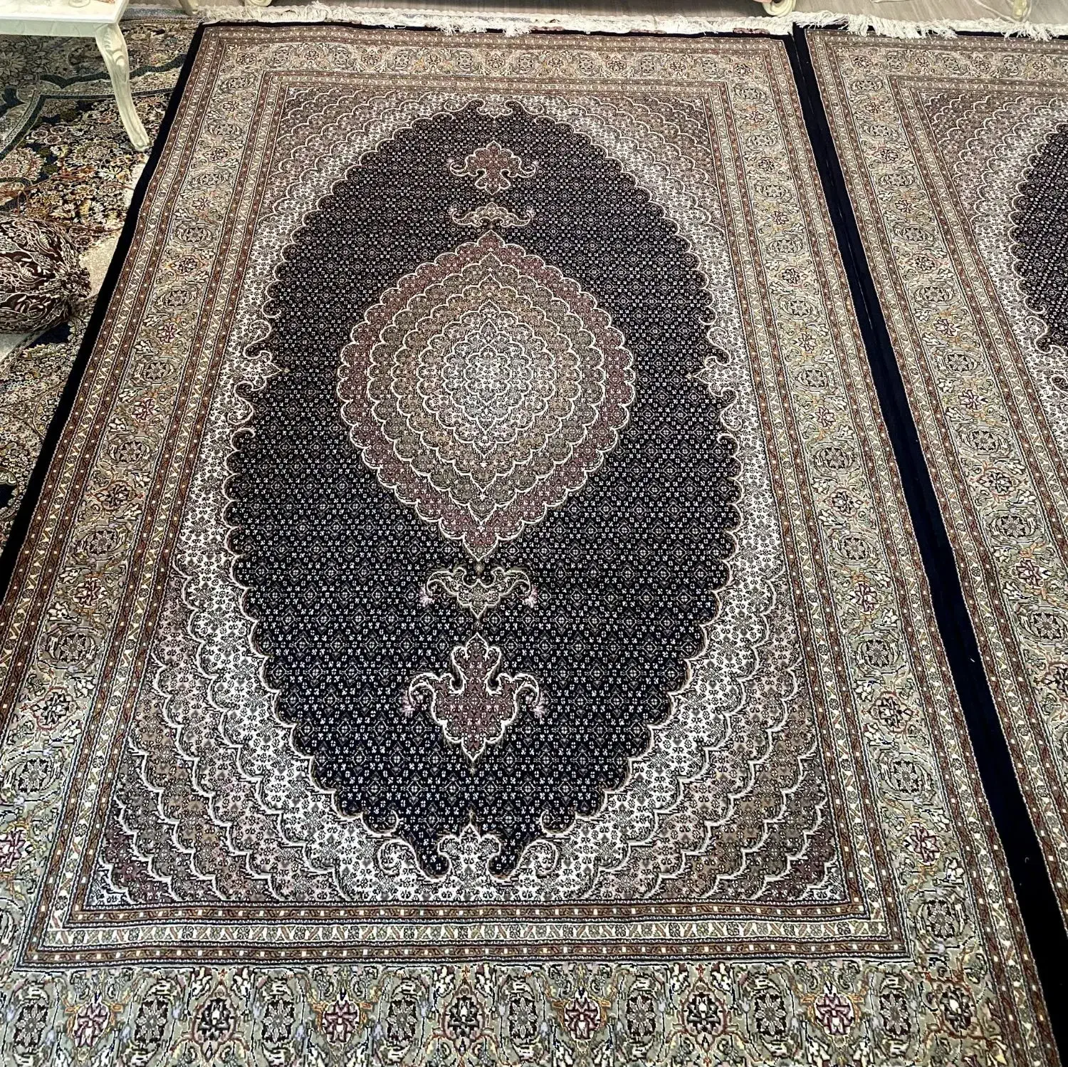 فرش دستبافت ریزماهی|فرش|هشترود, |دیوار