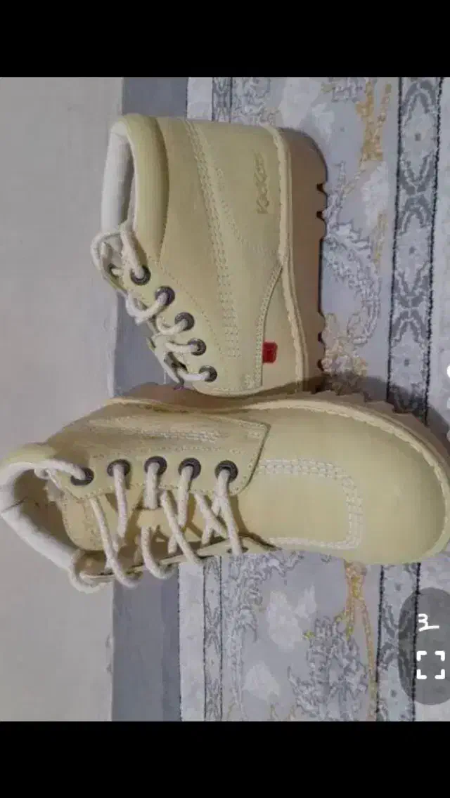 کفش مارک کیکرز فرانسه سایز ۴۰ و۳۹|کیف، کفش، کمربند|رشت, پارک شهر|دیوار