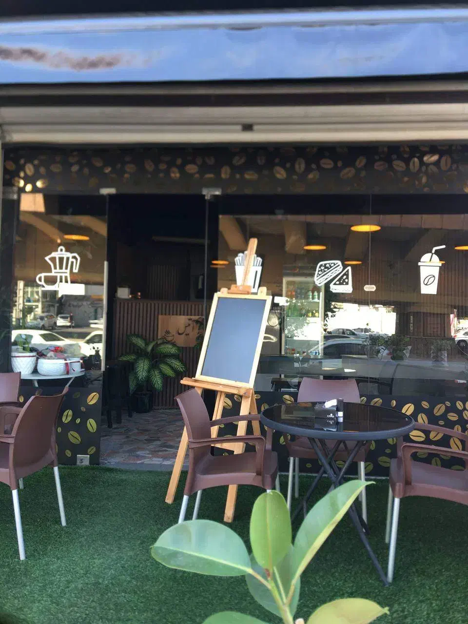 استخدام باریستا|استخدام خدمات فروشگاه و رستوران|رشت, آزادگان|دیوار