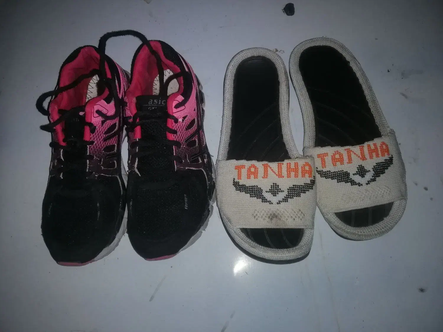 فروش 2 جفت کتونی و دمپایی زندان باف|کیف، کفش، کمربند|بروجرد, |دیوار