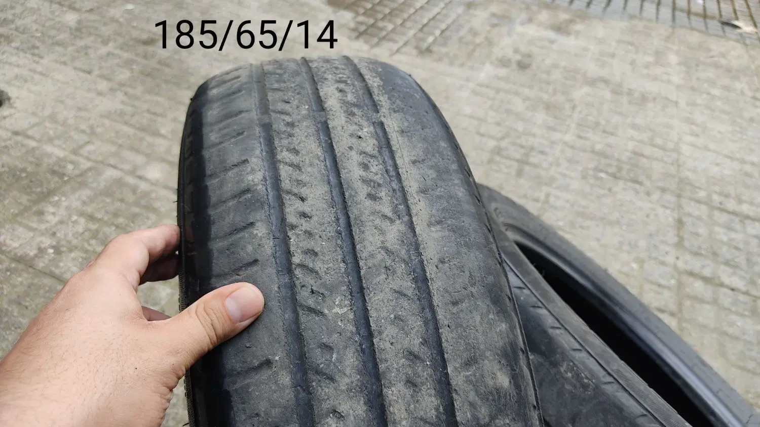 لاستیک 185/65/15 و 185/65/14 کار کرده|قطعات یدکی و لوازم جانبی|رشت, یخسازی|دیوار