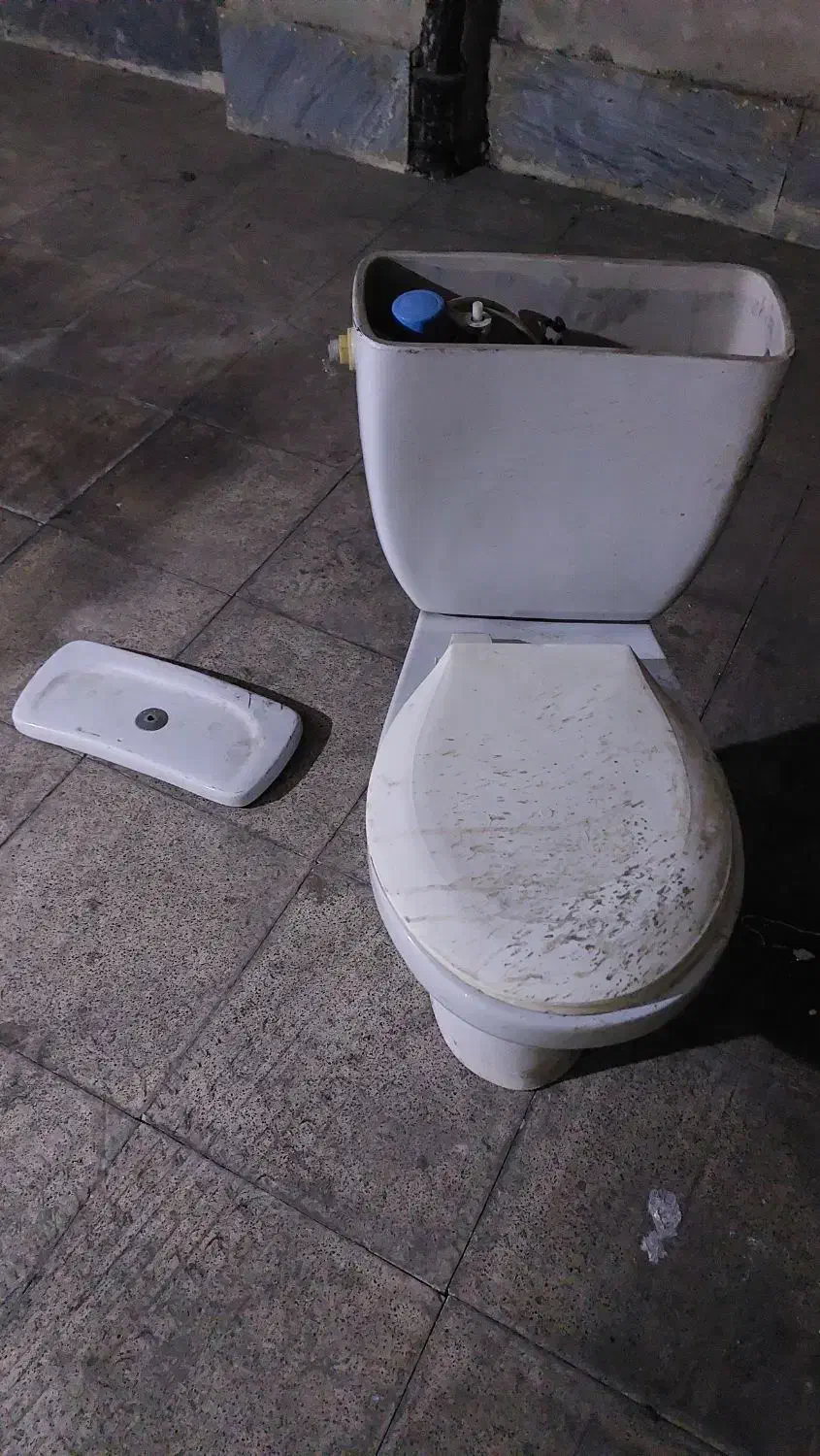 تولت فرنگی|لوازم سرویس بهداشتی|تهران, صادقیه|دیوار