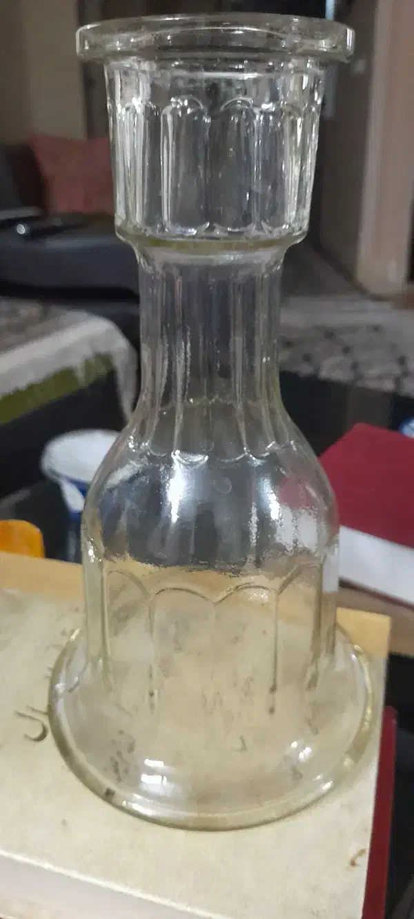 تنگ قدیمی|کلکسیون اشیاء عتیقه|اصفهان, باغ فدک|دیوار