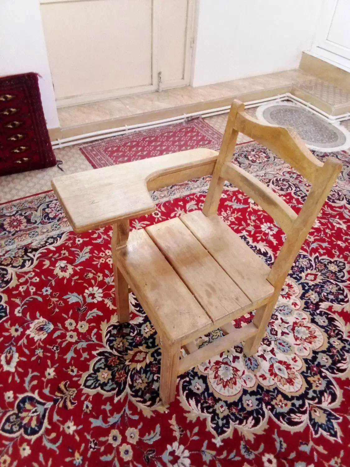 صندلی چوب راش|صندلی و نیمکت|سمنان, |دیوار