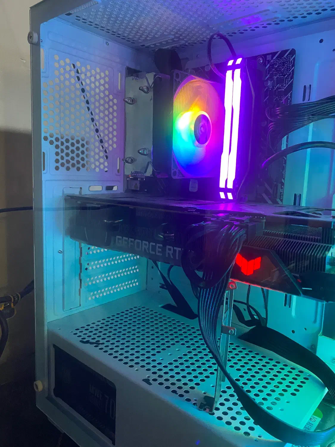 کیس گیمینگ نسل دوازده|رایانه رومیزی|اراک, |دیوار