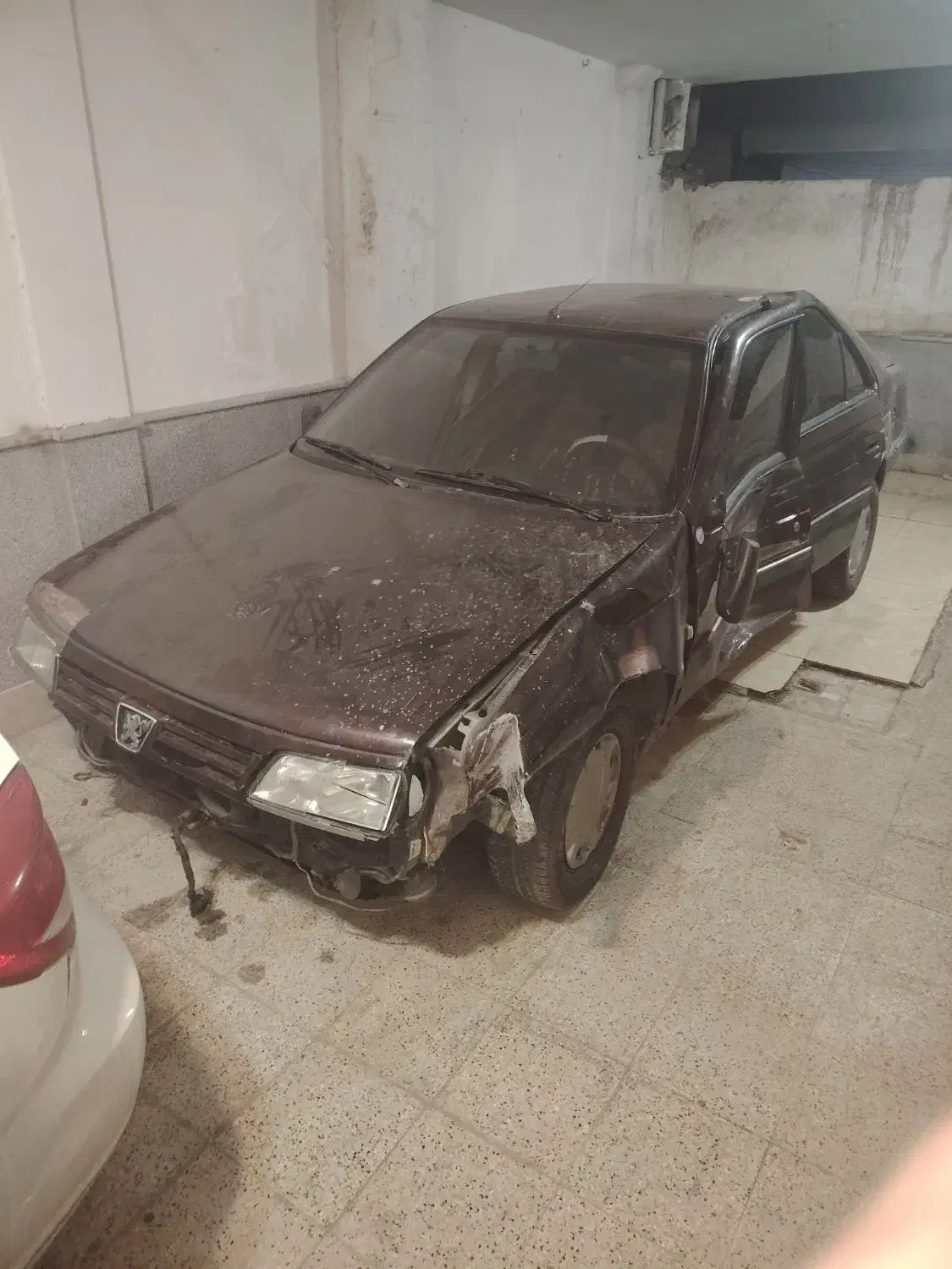 405 مدل 82|خودرو سواری و وانت|مشهد, حسین‌آباد|دیوار