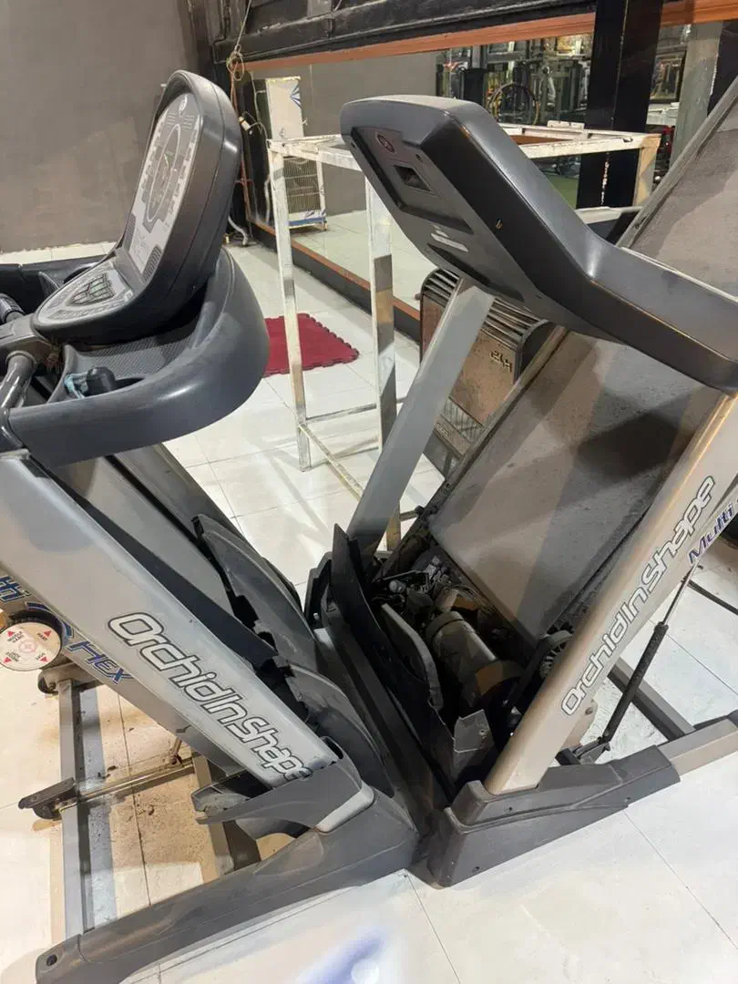 فروش تردمیل نیاز به تعمیر|تجهیزات ورزشی|سیرجان, |دیوار