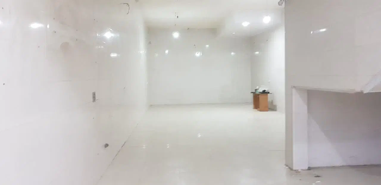 ۱۰۰ متر مغازه/ بلوار ولایت/ دره گرم بر خیابان|اجارهٔ مغازه و غرفه|خرم‌آباد, |دیوار