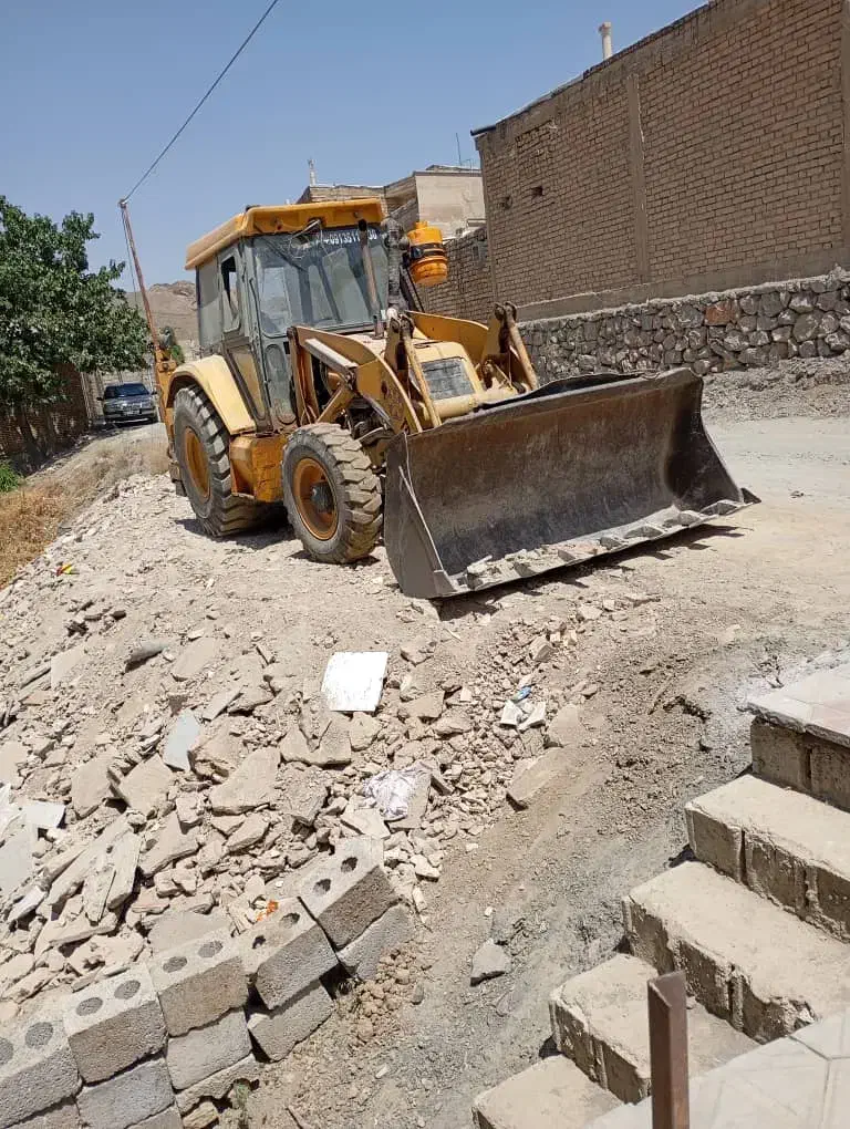 بیل بکهو تی دی ال ۱۳۰|خودرو سنگین|شهرکرد, |دیوار