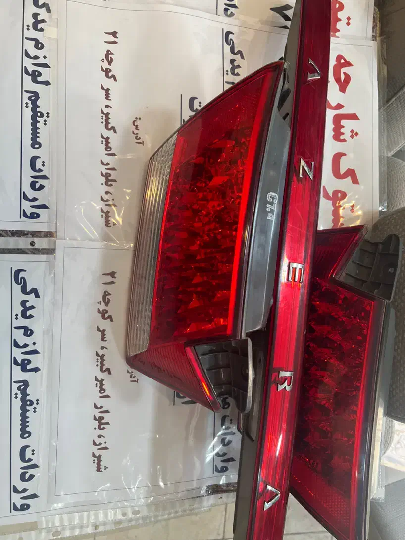 چراغ‌های تویوتاکمری،ماکسیما اورجینال(باضمانت)|قطعات یدکی و لوازم جانبی|شیراز, شهرک امیر کبیر|دیوار