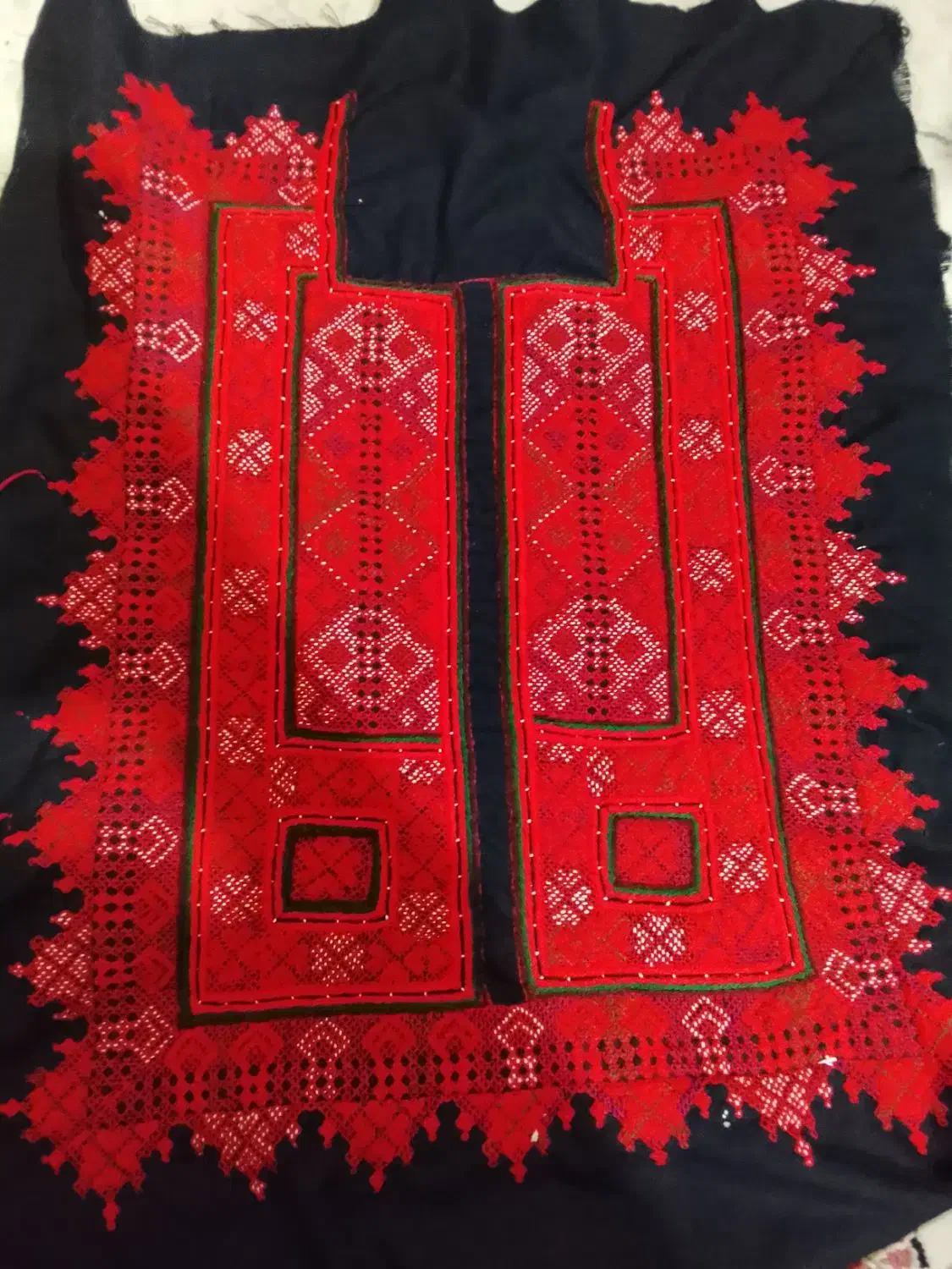 زی استین|لباس|زاهدان, |دیوار