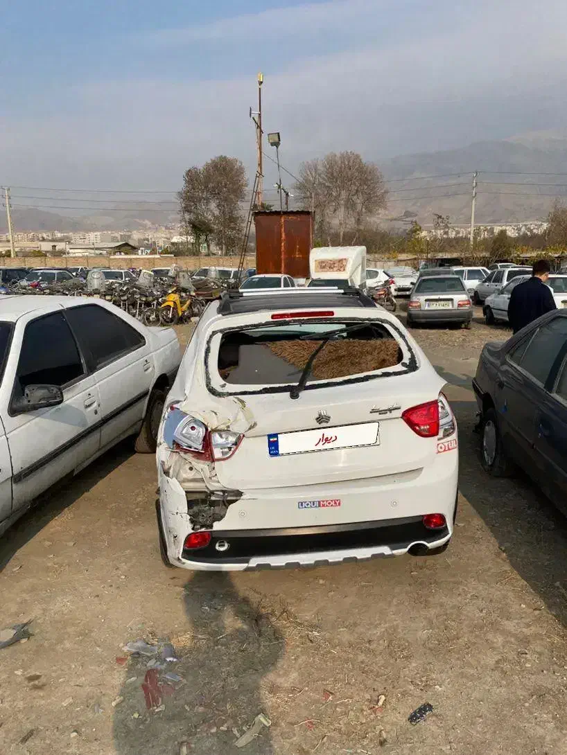 کوئیک ۱۴۰۲|خودرو سواری و وانت|تهران, فلسطین (میدان انقلاب)|دیوار