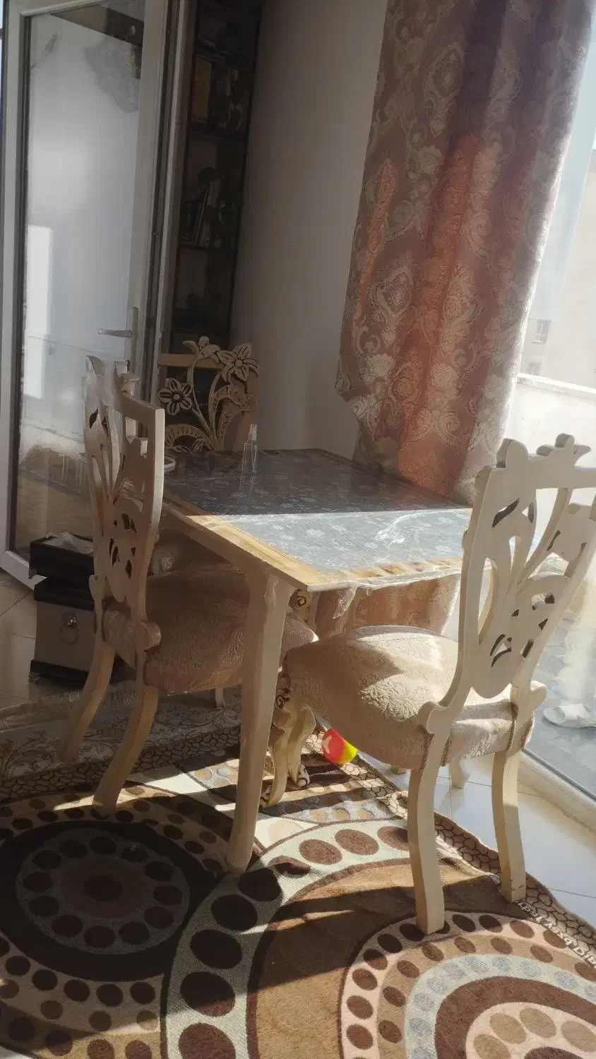 میز غذاخوری ۴نفره|مبلمان خانگی و میز عسلی|فولادشهر, مسکن مهر فولادشهر|دیوار