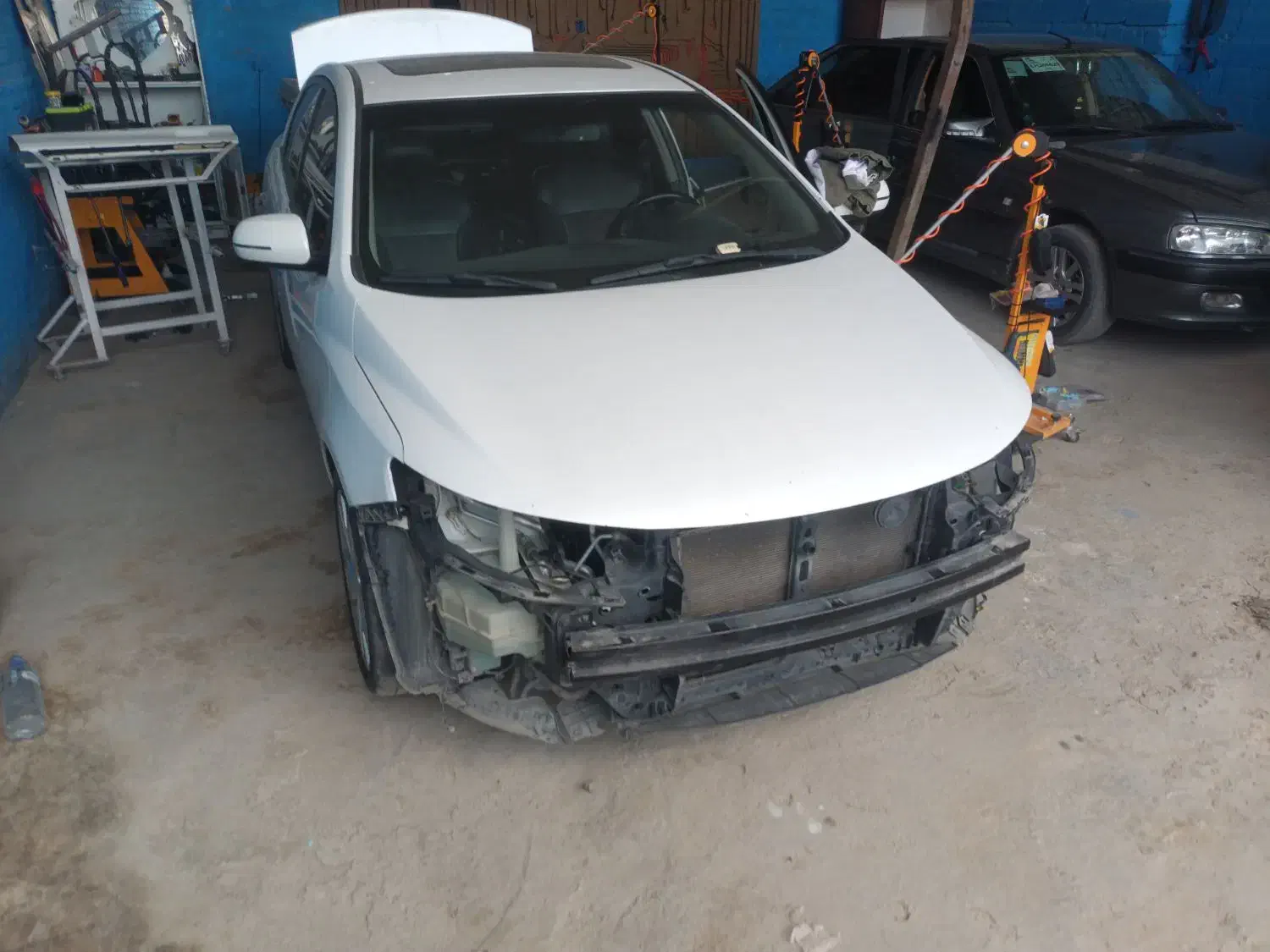 شاگرد برای صافکاری|استخدام صنعتی، فنی، مهندسی|آباده, |دیوار