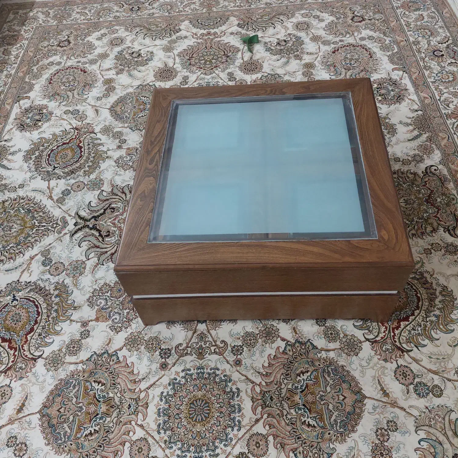 جلو مبلی|مبلمان خانگی و میز عسلی|خمینی‌شهر, |دیوار