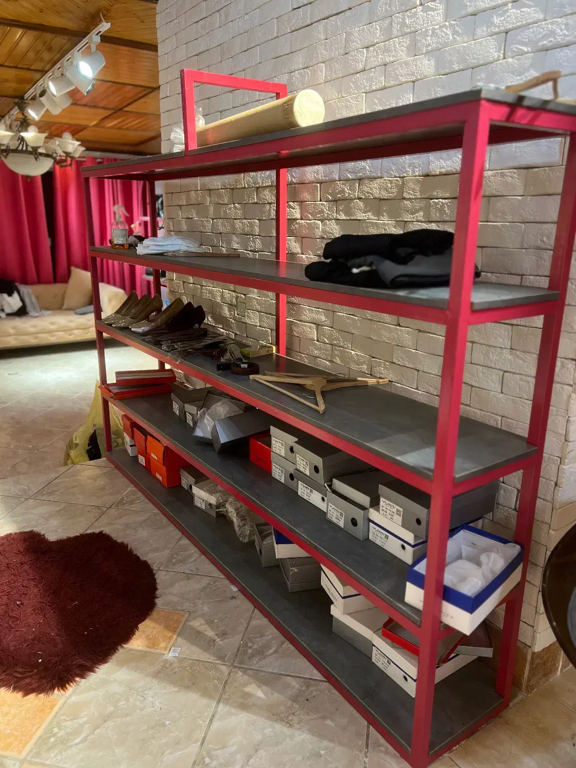 ویترین وچوبکارگالری|فروشگاه و مغازه|محمودآباد, |دیوار