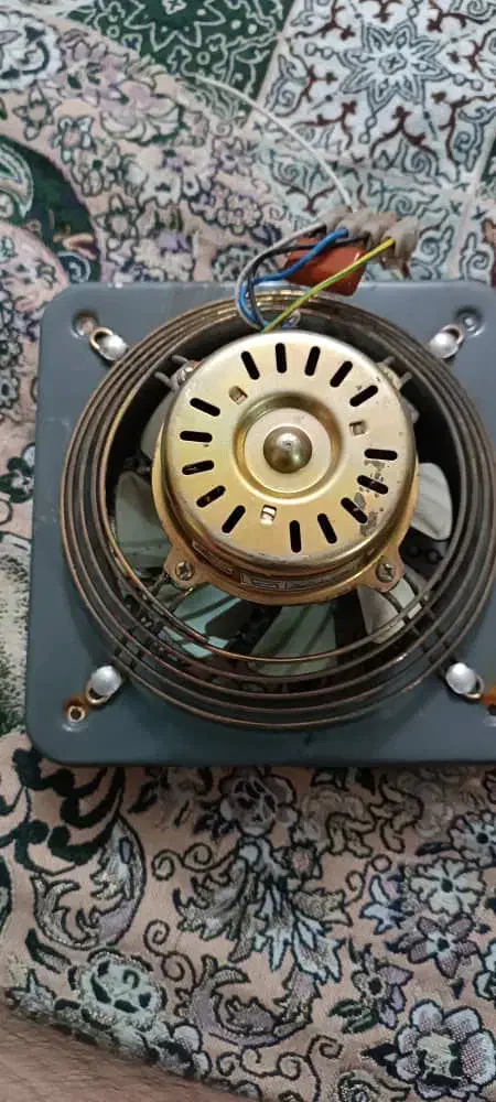 فن هواکش|پنکه و تصفیهکنندهٔ هوا|اندیشه, شهرک کوثر|دیوار