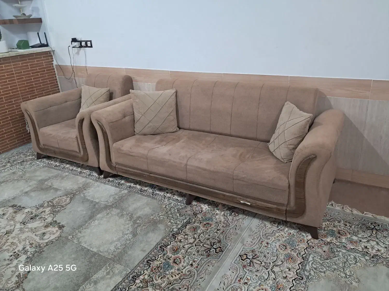 مبلمان ۹ نفره کاملا سالم|مبلمان خانگی و میز عسلی|تربت جام, یحیی آباد|دیوار