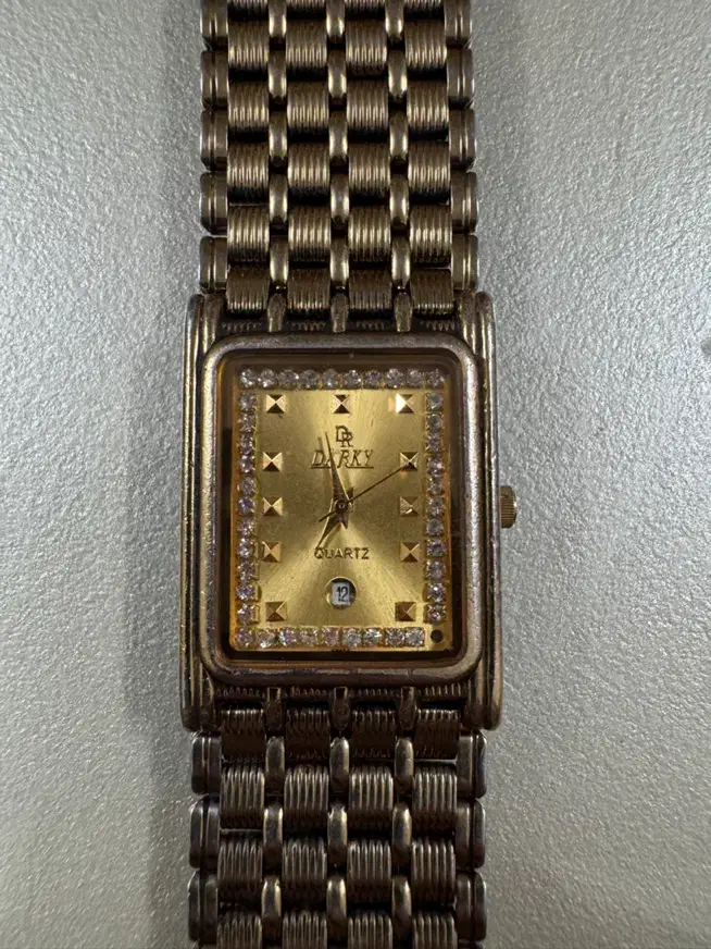 ساعت مچی قدیمی|ساعت|قم, ولیعصر|دیوار