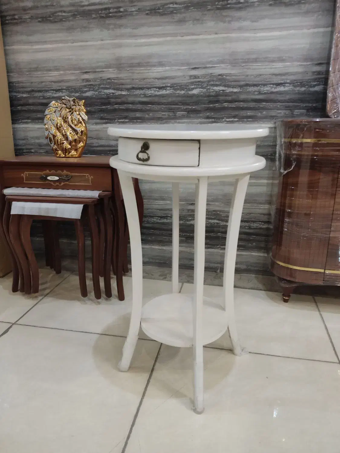 میز|میز تلفن|اصفهان, پرتمان|دیوار