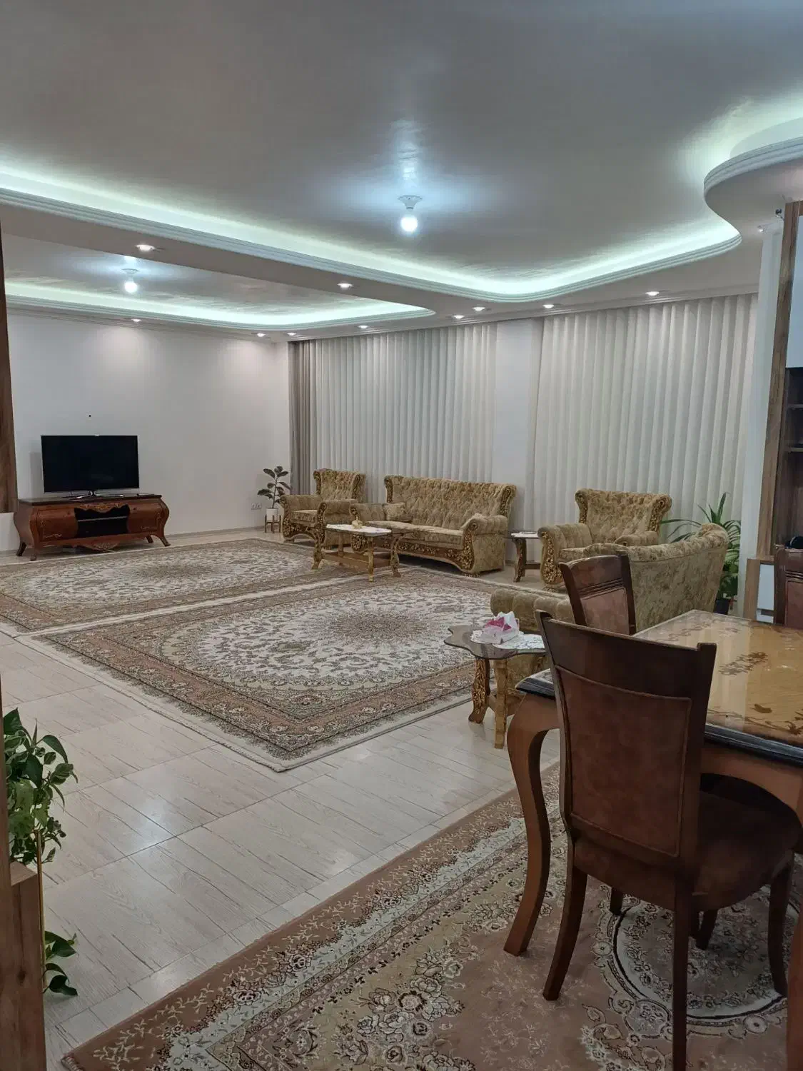 فروش واحد آپارتمانی ۳از ۴|فروش آپارتمان|گرمی, |دیوار