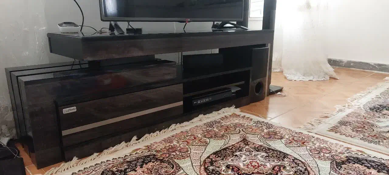 میر تلویزیون|میز تلویزیون|رشت, جانبازان|دیوار