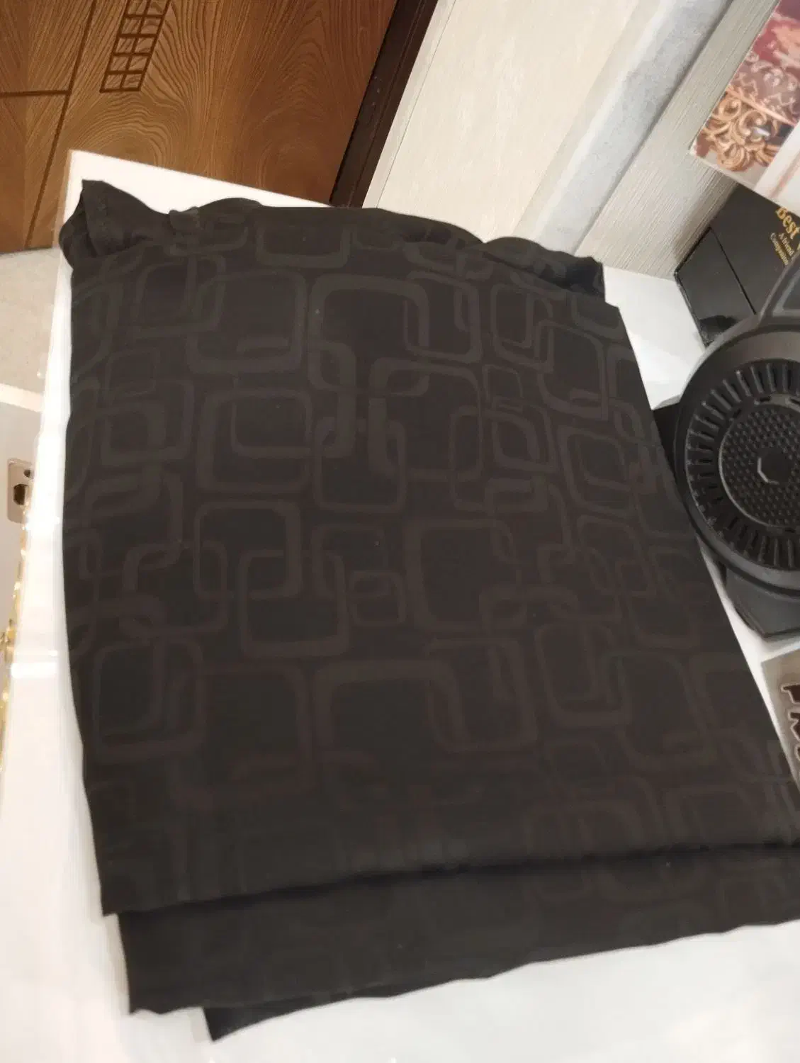 چادر مشکی|لباس|نجف‌آباد, شهید بهشتی|دیوار