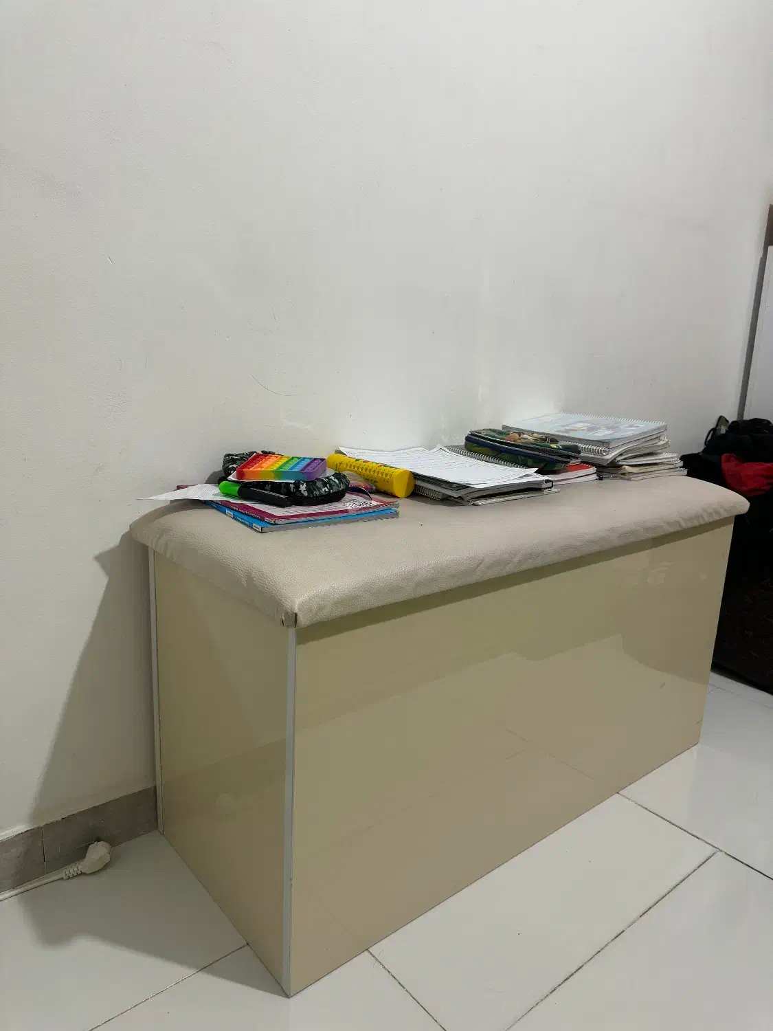 کاناپه صندلی|صندلی و نیمکت|بابل, |دیوار