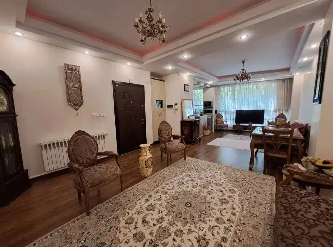 ۹۸ متر / سالن پرده خور / بدون مشرف / همیلا|فروش آپارتمان|تهران, شهرک هما|دیوار