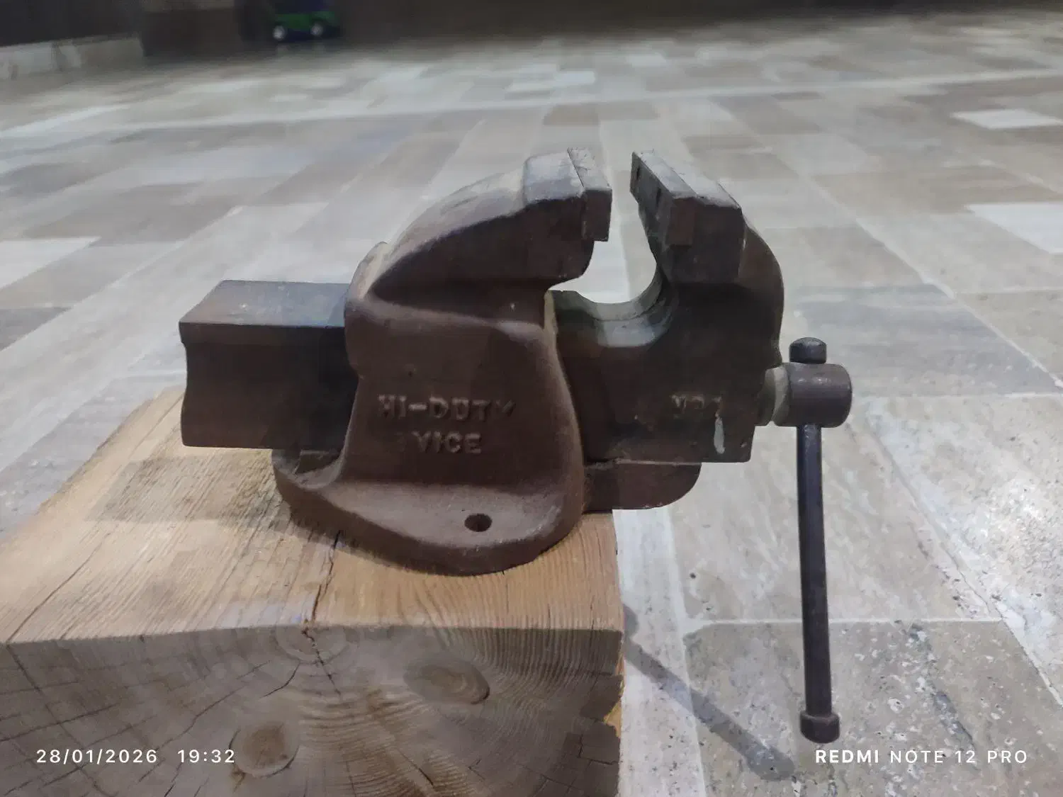 گیره رومیزی انگلیسی|ابزارآلات|کرج, کوی کارمندان جنوبی|دیوار