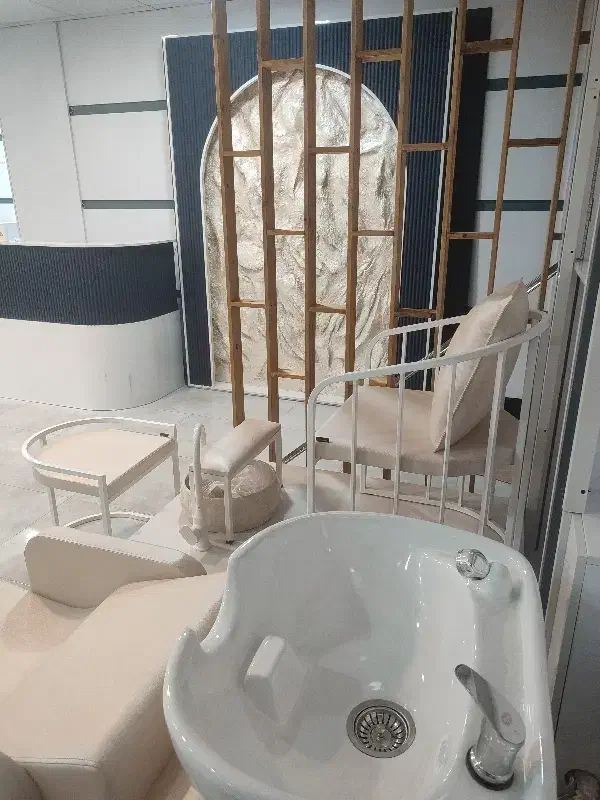 استخدام سالن زیبایی|استخدام درمانی، زیبایی، بهداشتی|تهران, امامت|دیوار