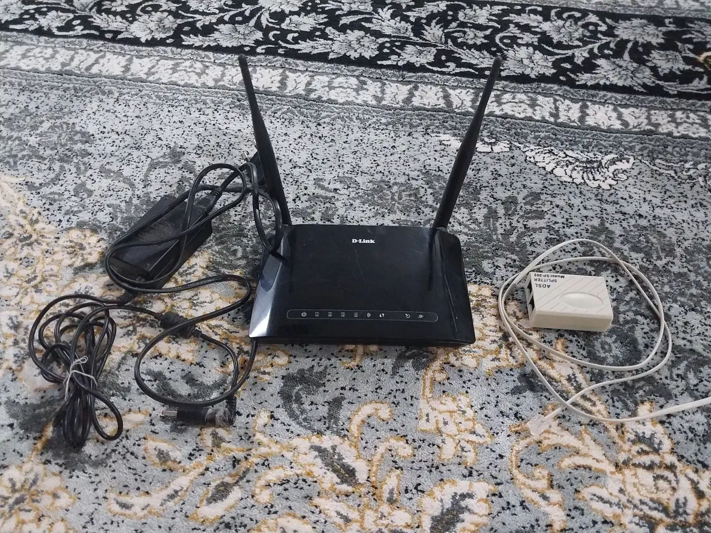 مودم دی لینک ۲۷۴۰|مودم و تجهیزات شبکه|کاشان, صنعت|دیوار