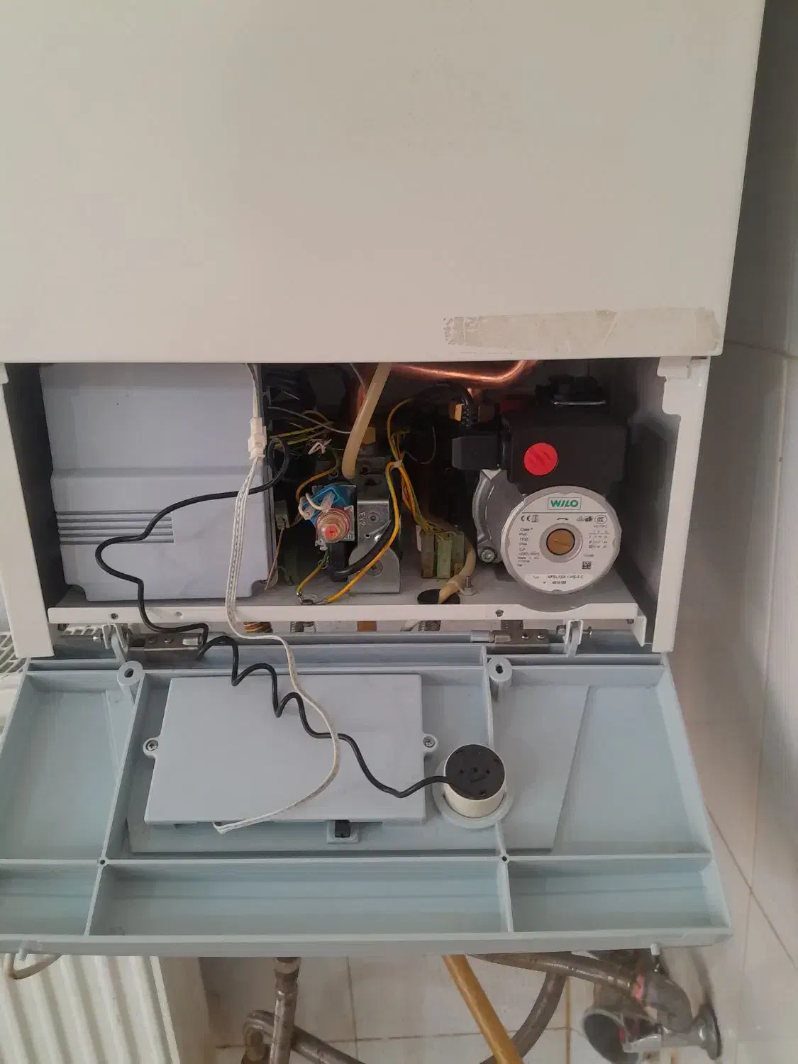 انواع پکیج کارکرده|آبگرمکن، پکیج، شوفاژ|ارومیه, |دیوار