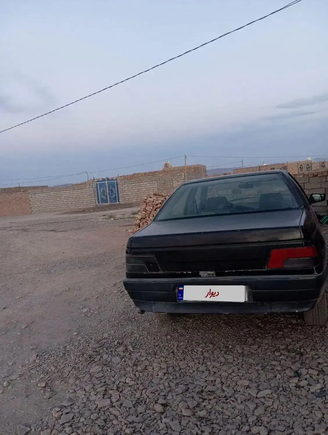 پژو405مدل82مشکی|خودرو سواری و وانت|کورین, |دیوار