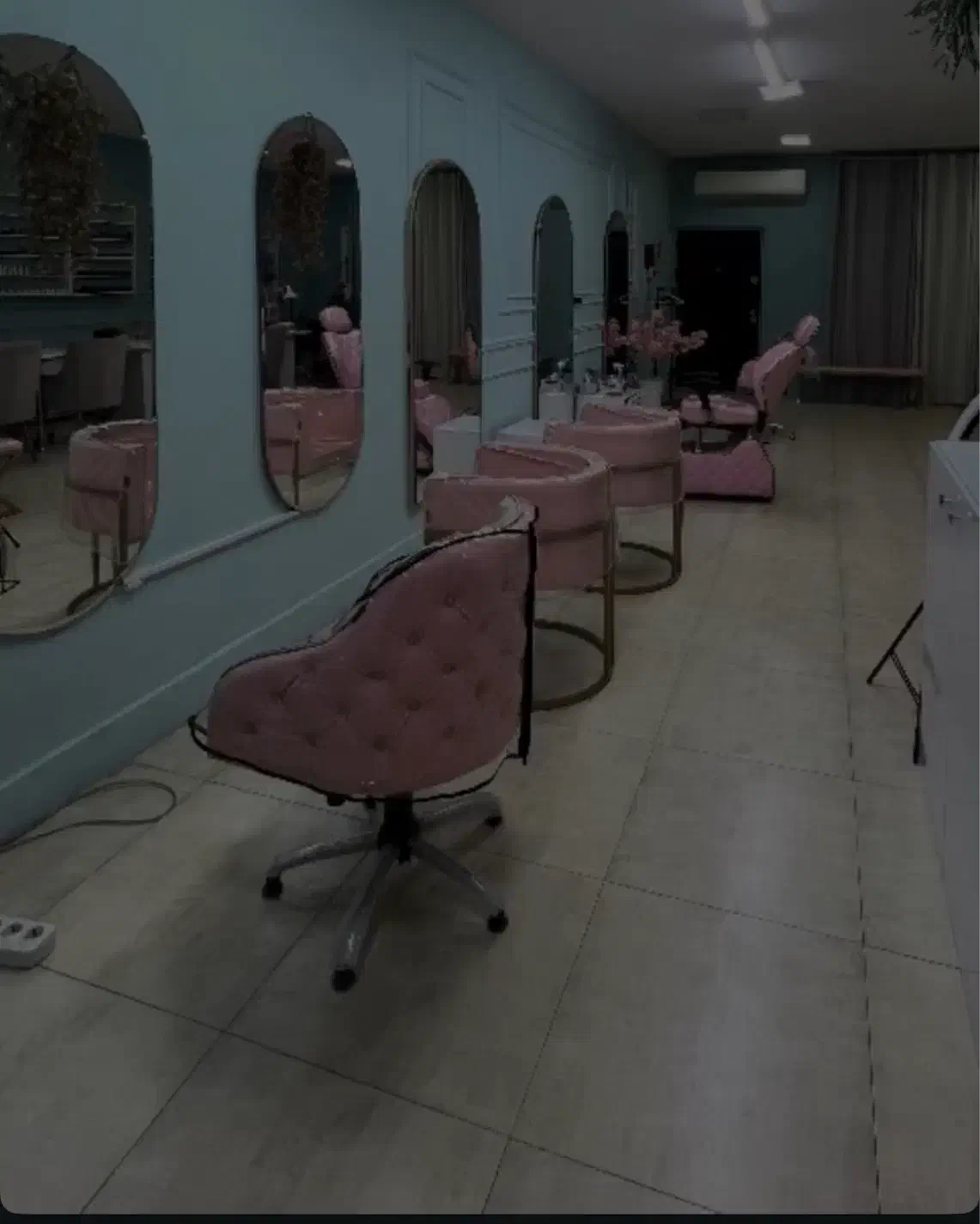 نیاز به ناخنکار جهت خدمات و مربی ناخن|اجارهٔ مغازه و غرفه|اهواز, کیان اباد|دیوار