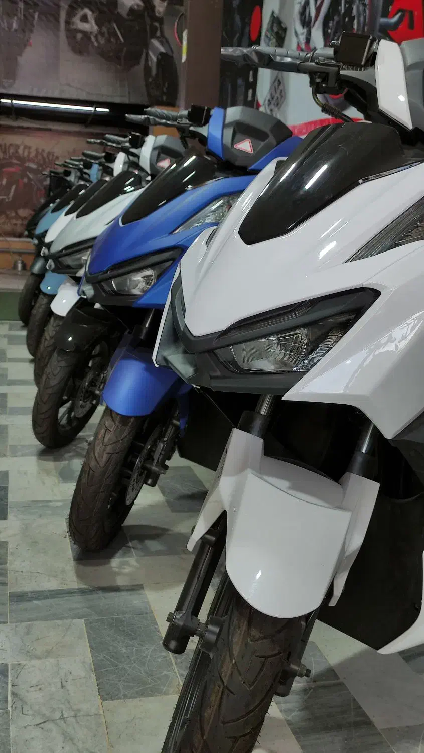 کیلیک واریو ۱۷۰ ۱۶۰ کبیر موتور|موتورسیکلت|فردیس, شهرک شهید حسینی|دیوار