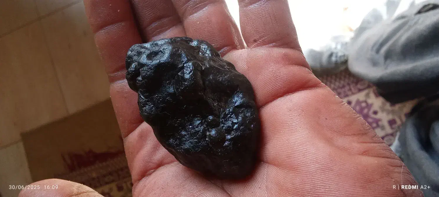 شهابسنگ زیبا اصلی گذاشتم برا فروش|کلکسیون اشیاء عتیقه|ماهان, |دیوار