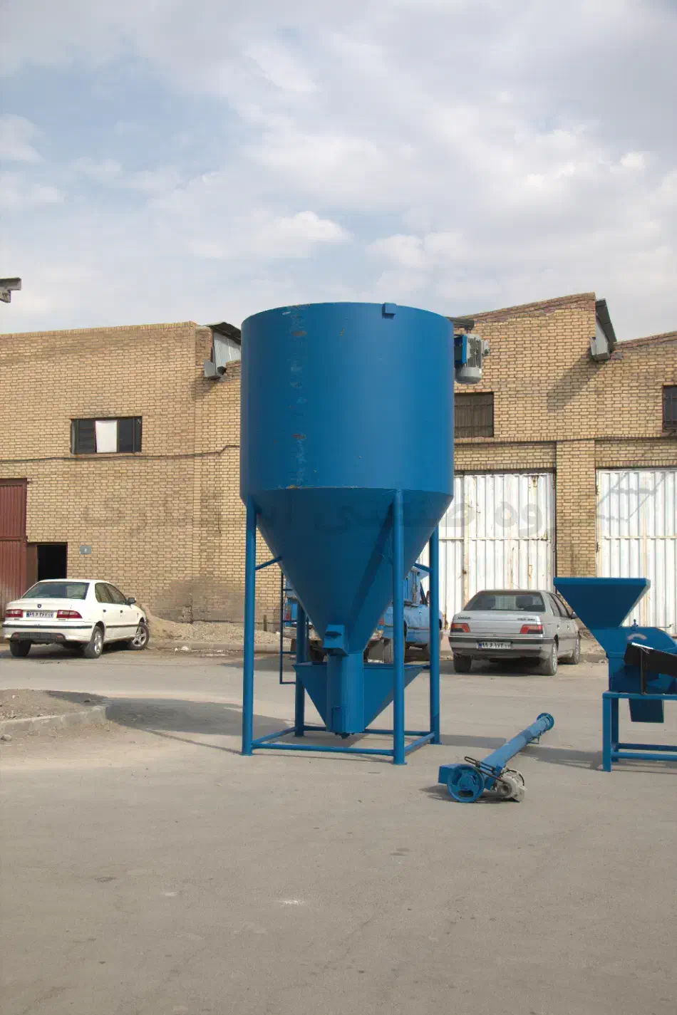 دستگاه خوراک دام و طیور - آسیاب، میکسر و بالابر FD|ماشین‌آلات صنعتی|تهران, شادآباد|دیوار