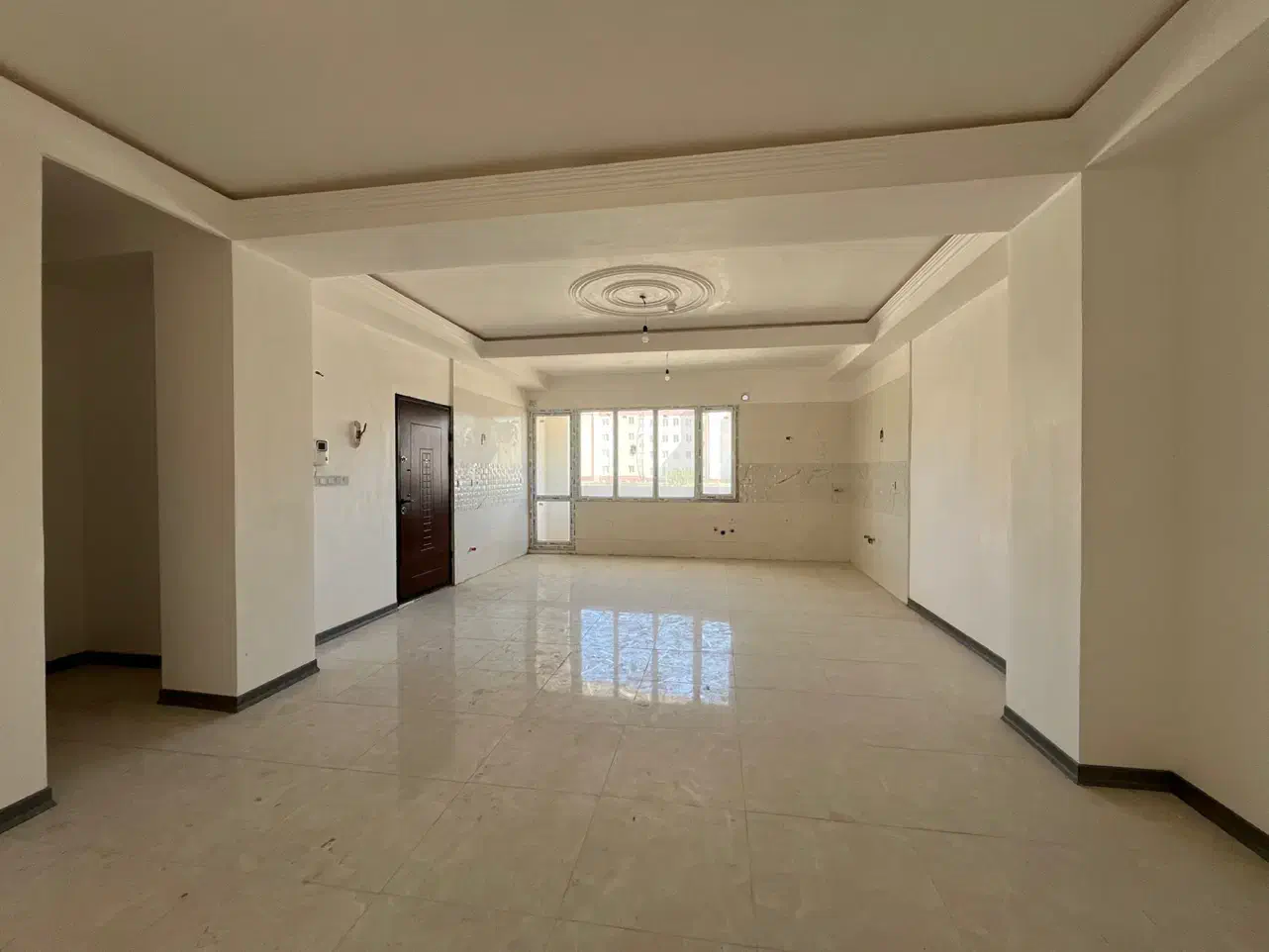 فروش ۹۵ متر حیاط دار نوساز|فروش آپارتمان|شاهدشهر, |دیوار