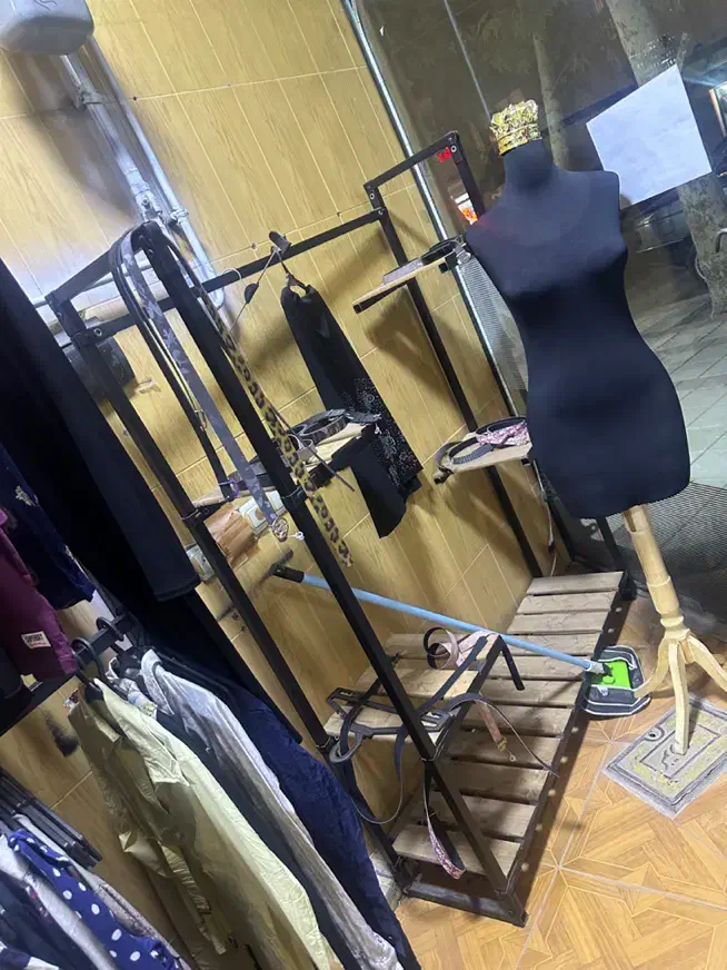 رگال و میز وصندلی و دکور ،مانکن|فروشگاه و مغازه|کرمانشاه, |دیوار