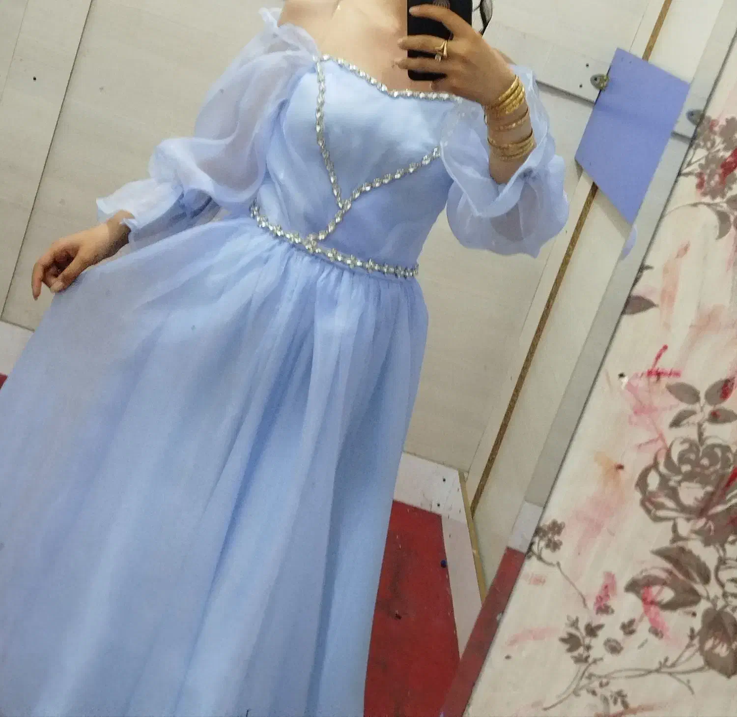 پیراهن مجلسی و عروسکی کار شده پرنسسی|لباس|گلستان (تهران), |دیوار