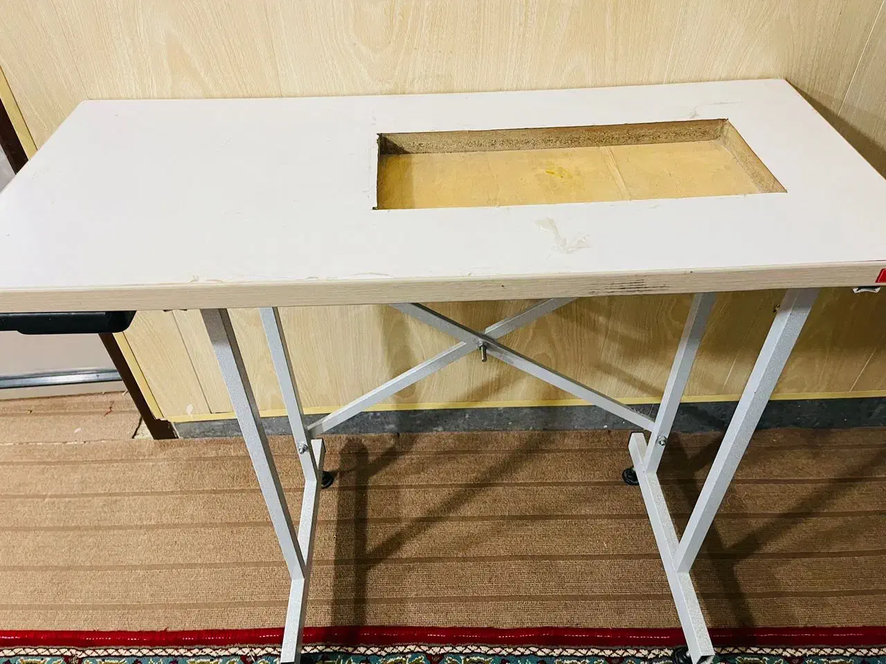 میز چرخ|لوازم خیاطی و بافتنی|دهدشت, |دیوار