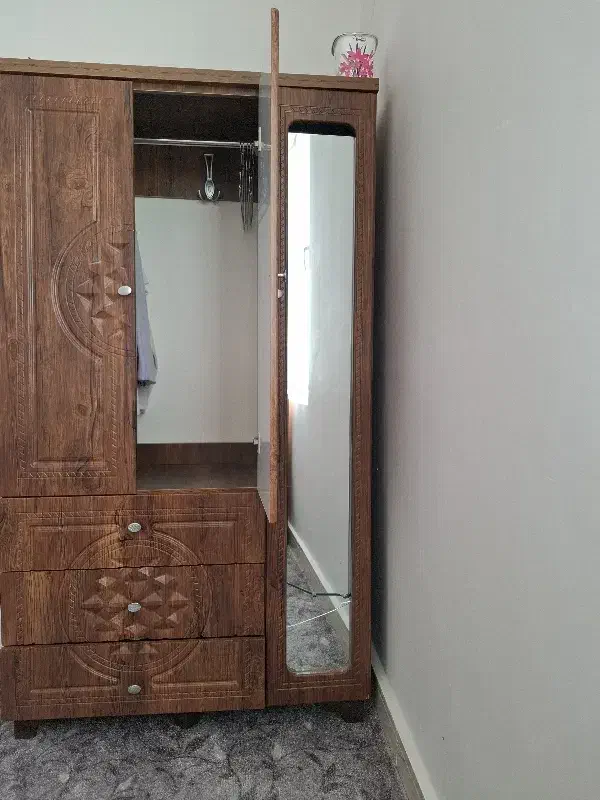 کمددرحدنو|جاکفشی، کمد، دراور|چابهار, |دیوار