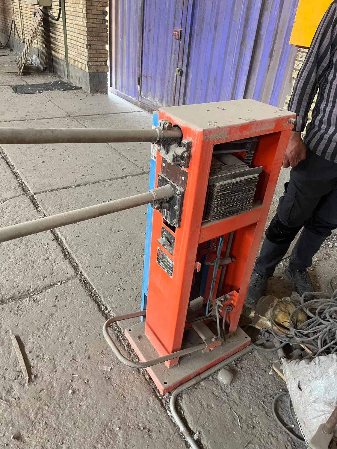 فرز(تراش)دیجیتال۳محورو پرس هیدرولیک‌و|ماشین‌آلات صنعتی|کرمان, |دیوار