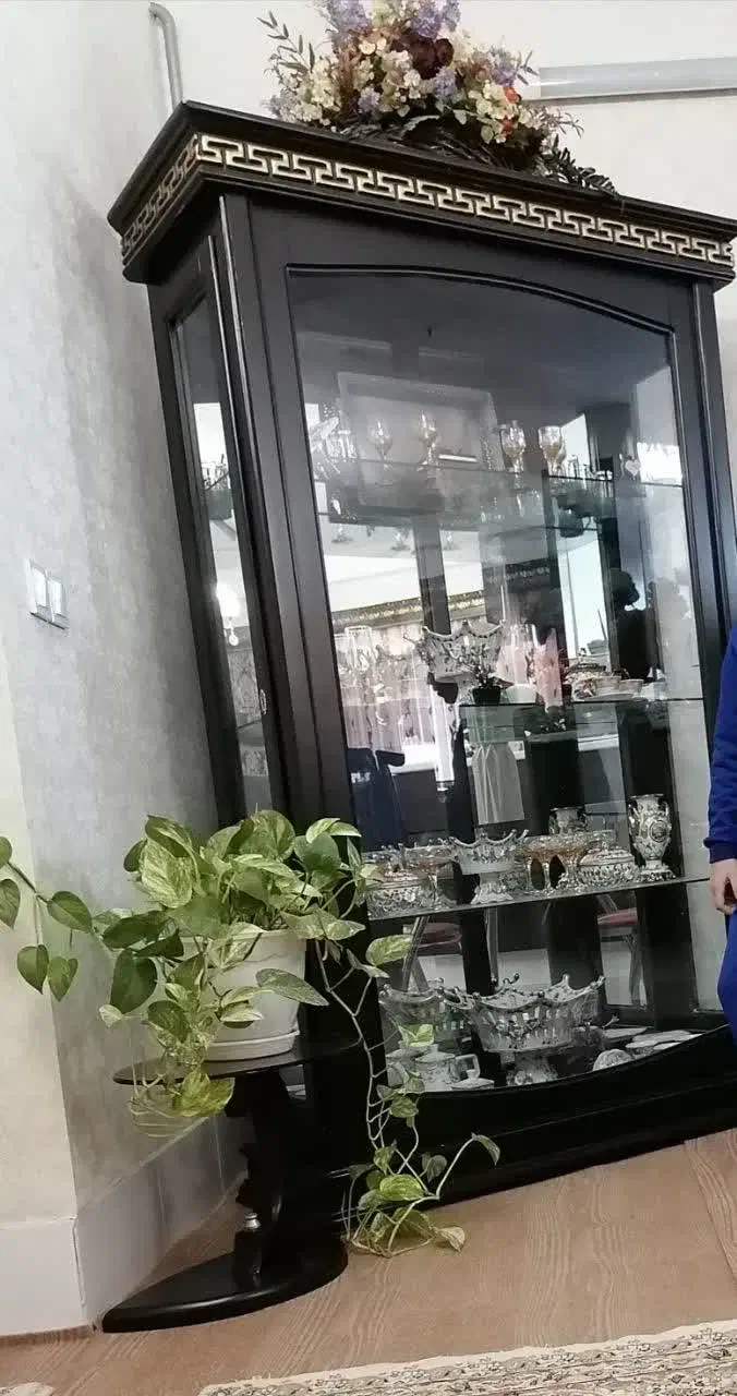 بوفه درحد نو|بوفه، ویترین، کنسول|خوی, |دیوار