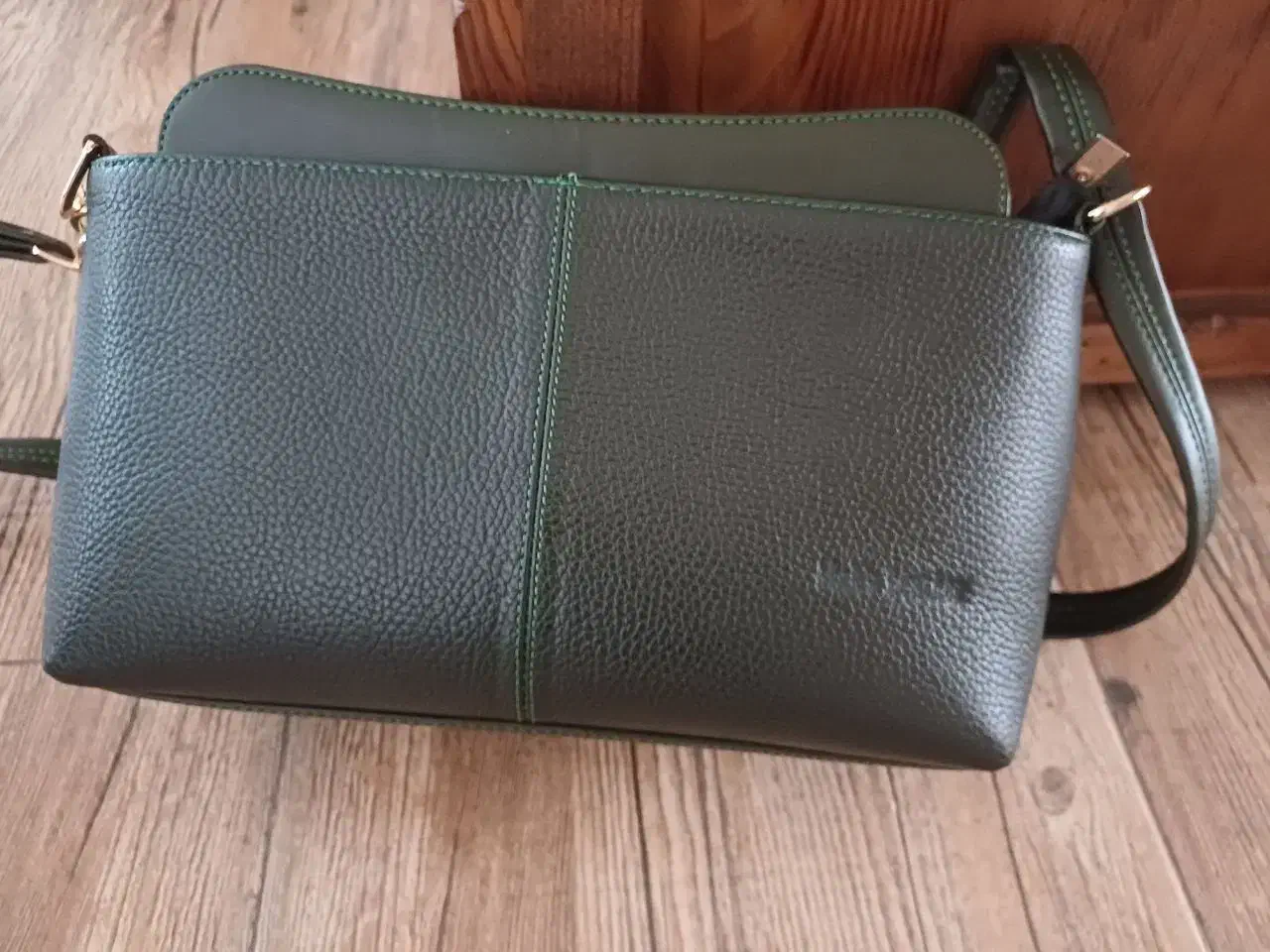 کیف رودوشی تمام چرم رودوشی|کیف، کفش، کمربند|لاهیجان, قیام|دیوار