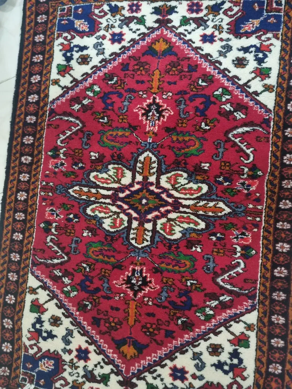 قالیچه  نو  تازه از دار افتاده اندازه ۱۰۴در ۱۵۴|فرش|تبریز, |دیوار