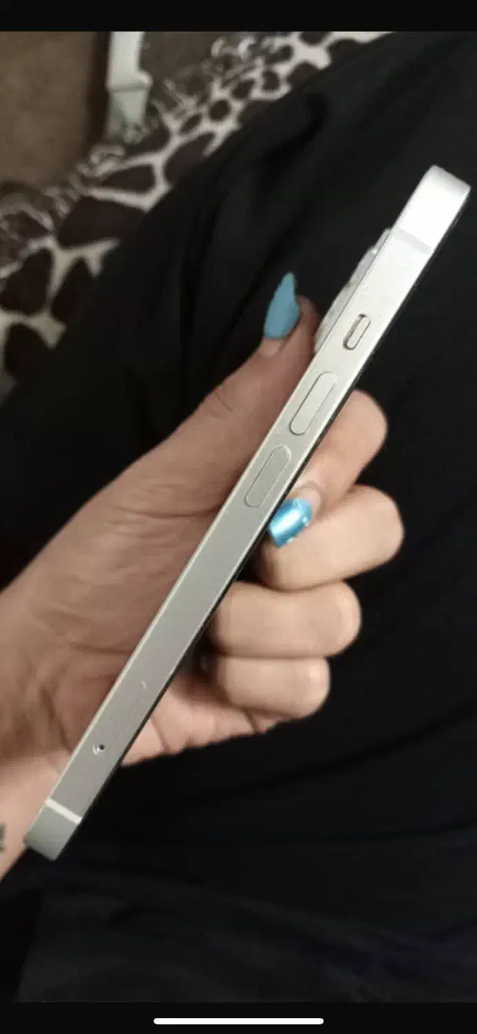 آیفون ۱۴نرمال بدون خط خش|موبایل|چالوس, |دیوار