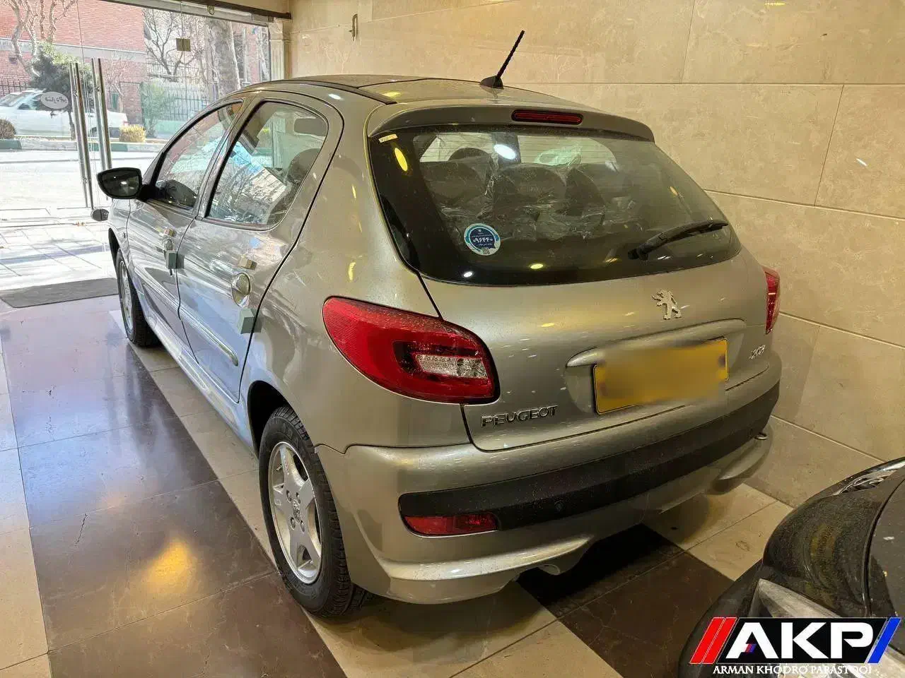 حواله۲۰۷دنده ای|خودرو سواری و وانت|ارسنجان, |دیوار