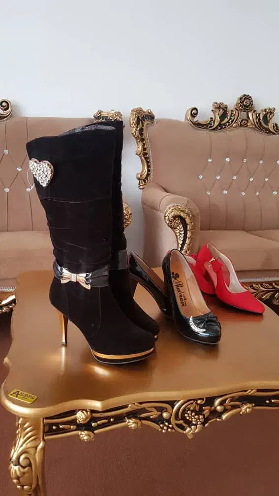 کفش و بوت زنانه|کیف، کفش، کمربند|پاوه, |دیوار